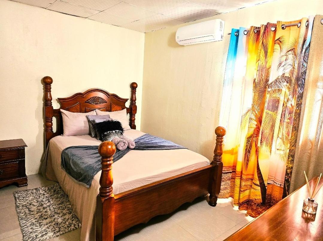 Villa Travelholics Getaways Piarco Exterior foto
