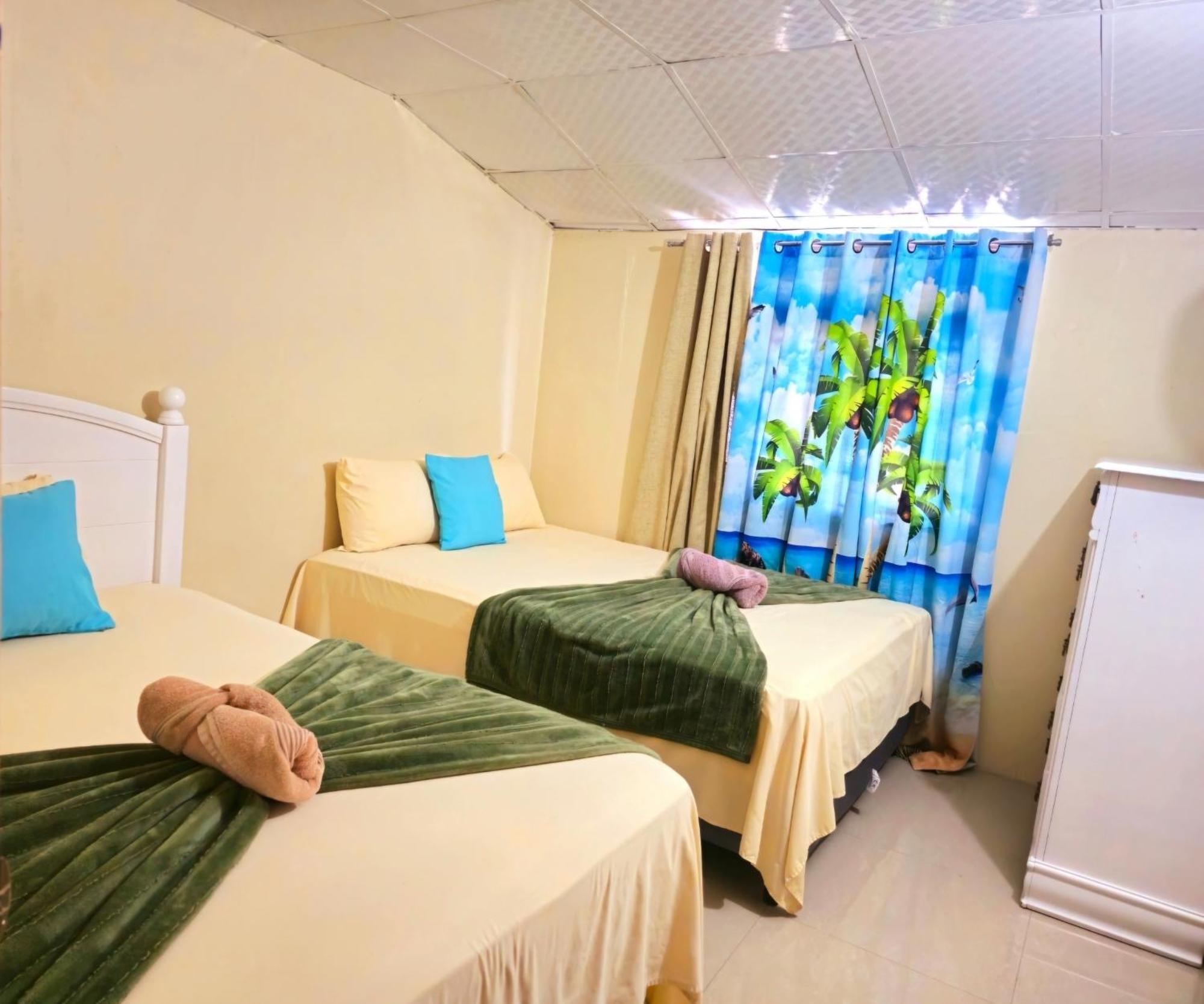 Villa Travelholics Getaways Piarco Exterior foto